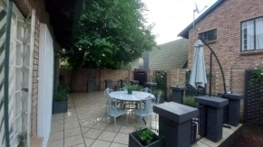 Little Luxury, Pretoria East, Faerie Glen